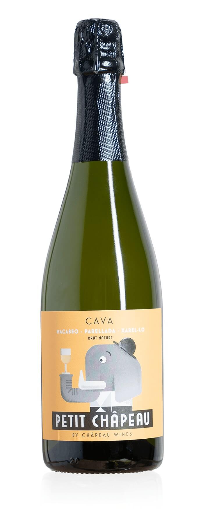 Láhev šumivého bílého vína Petit Châpeau Cava Brut Nature Reserva